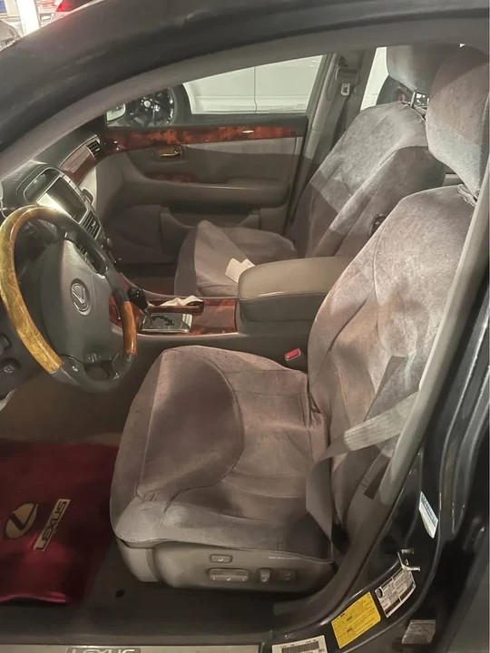 2004 Lexus LS 3rd Gen - Image 4 of 4