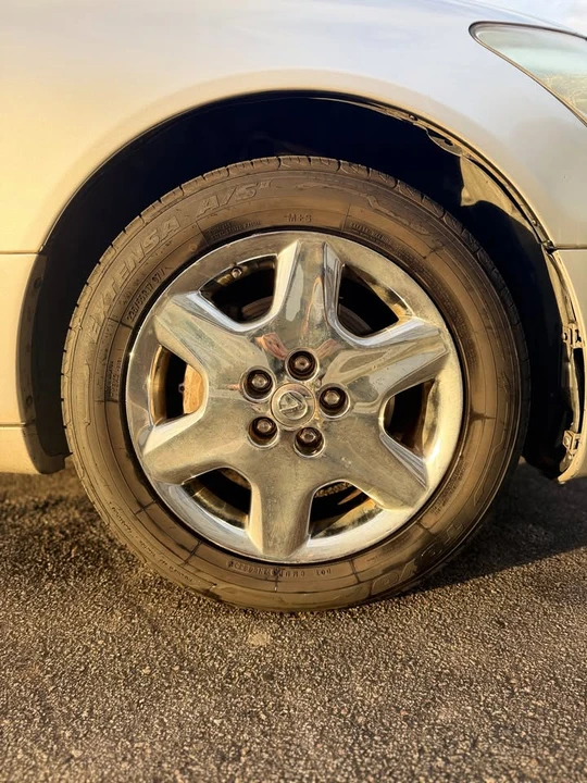 2004 Lexus LS 3rd Gen - Image 19 of 19