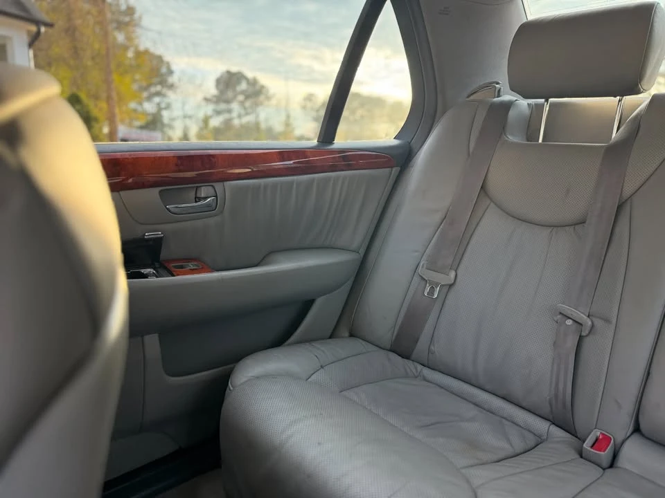2004 Lexus LS 3rd Gen - Image 8 of 19