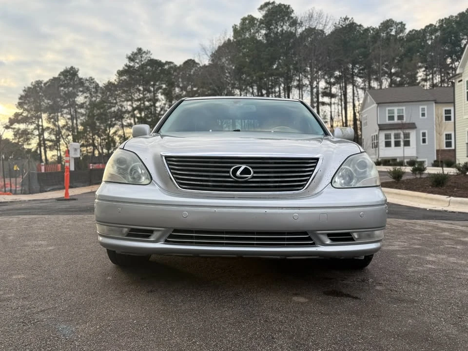 2004 Lexus LS 3rd Gen - Image 3 of 19