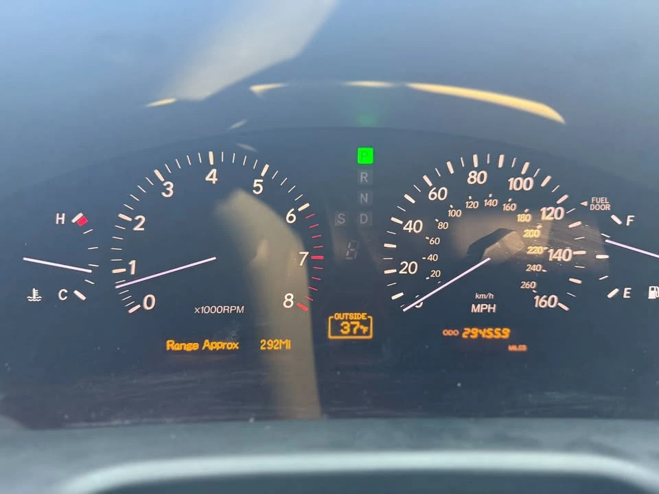 2004 Lexus LS 3rd Gen - Image 11 of 19