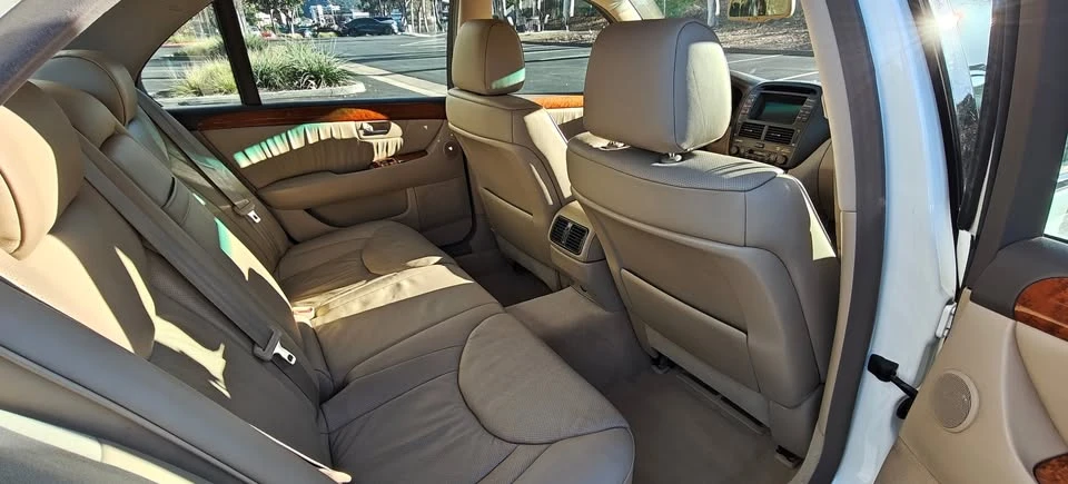 2004 Lexus LS 3rd Gen - Image 7 of 14