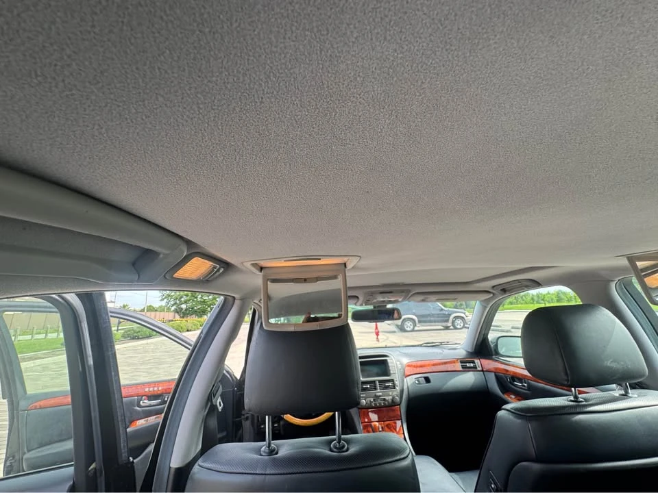 2004 Lexus LS 3rd Gen - Image 11 of 16