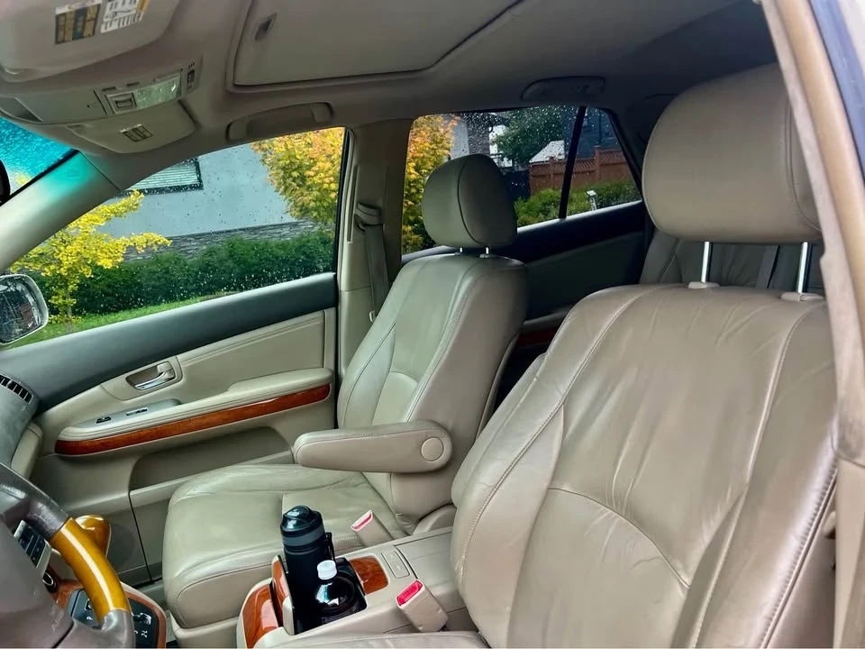 2004 Lexus LX 2nd Gen - Image 10 of 19