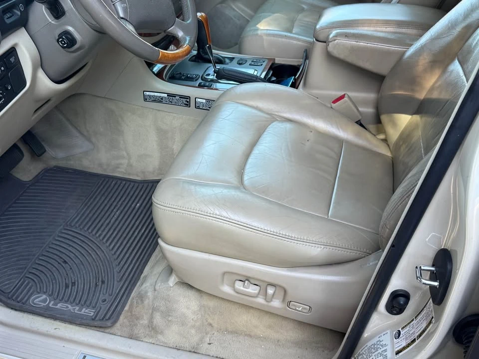 2004 Lexus LX 2nd Gen - Image 14 of 20