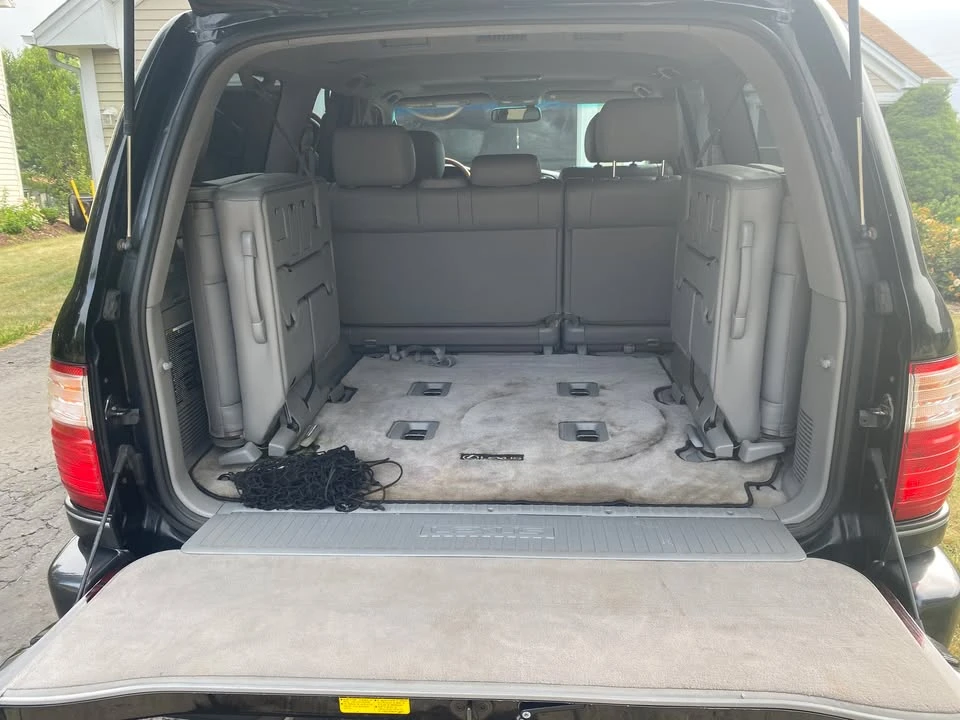 2004 Lexus LX 2nd Gen - Image 8 of 16