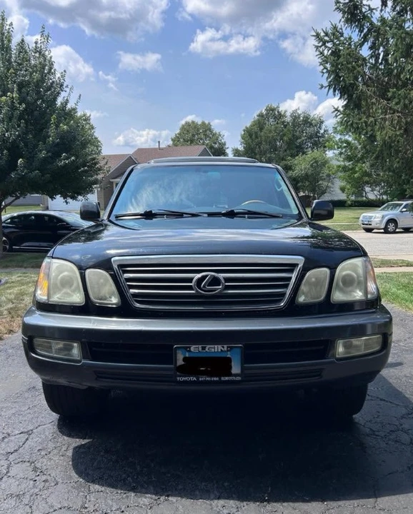 2004 Lexus LX 2nd Gen - Image 3 of 16