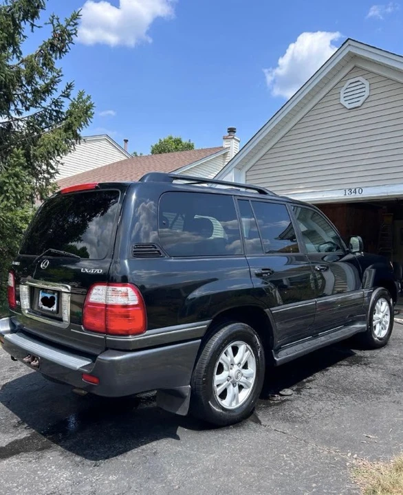 2004 Lexus LX 2nd Gen - Image 2 of 16