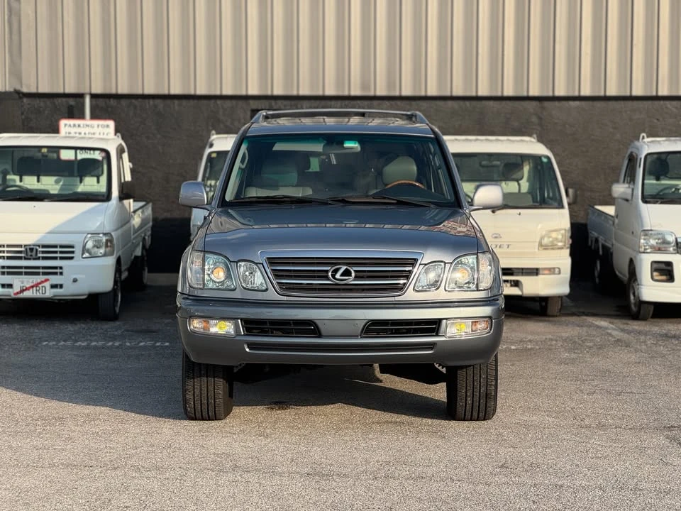 2004 Lexus LX 2nd Gen - Image 2 of 20