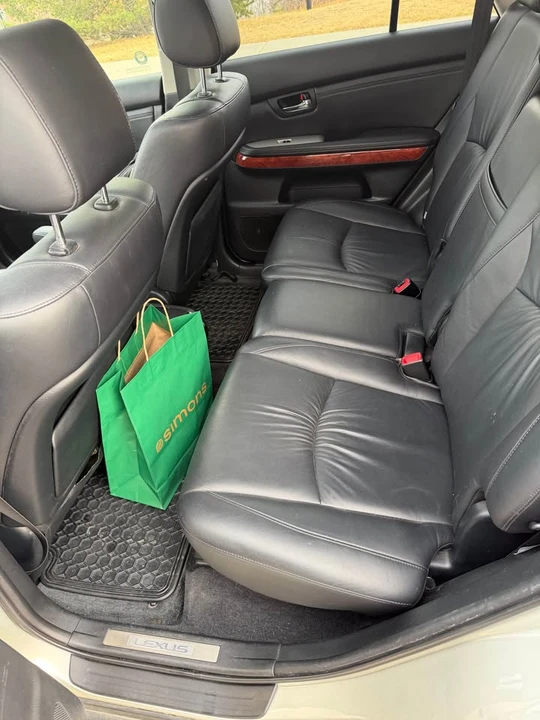 2004 Lexus RX 2nd Gen - Image 8 of 10