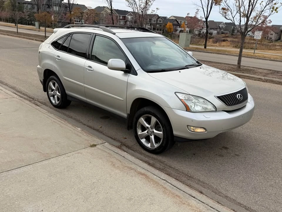 2004 Lexus RX 2nd Gen - Image 4 of 10