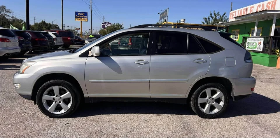2004 Lexus RX 2nd Gen - Image 3 of 9
