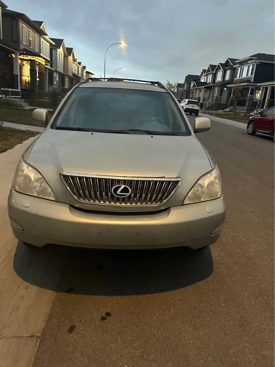 2004 Lexus RX 2nd Gen - Image 7 of 10