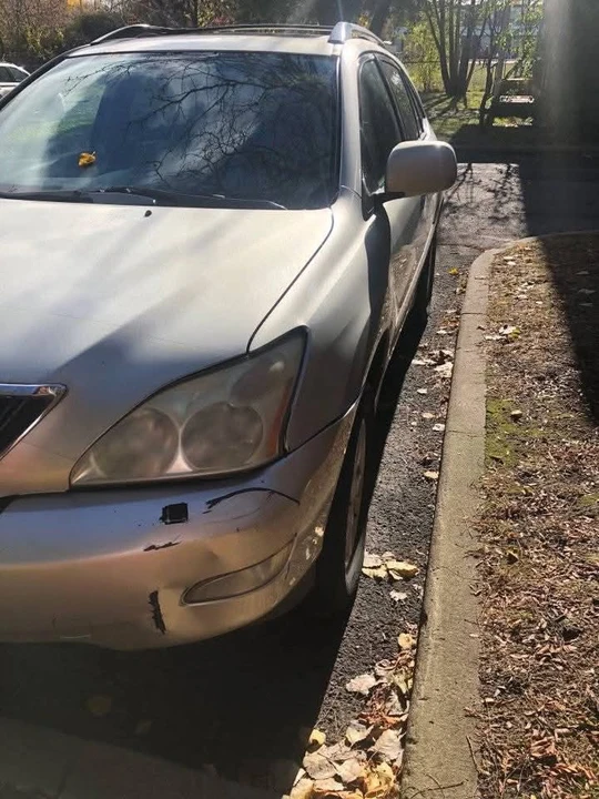 2004 Lexus RX 2nd Gen - Image 4 of 4
