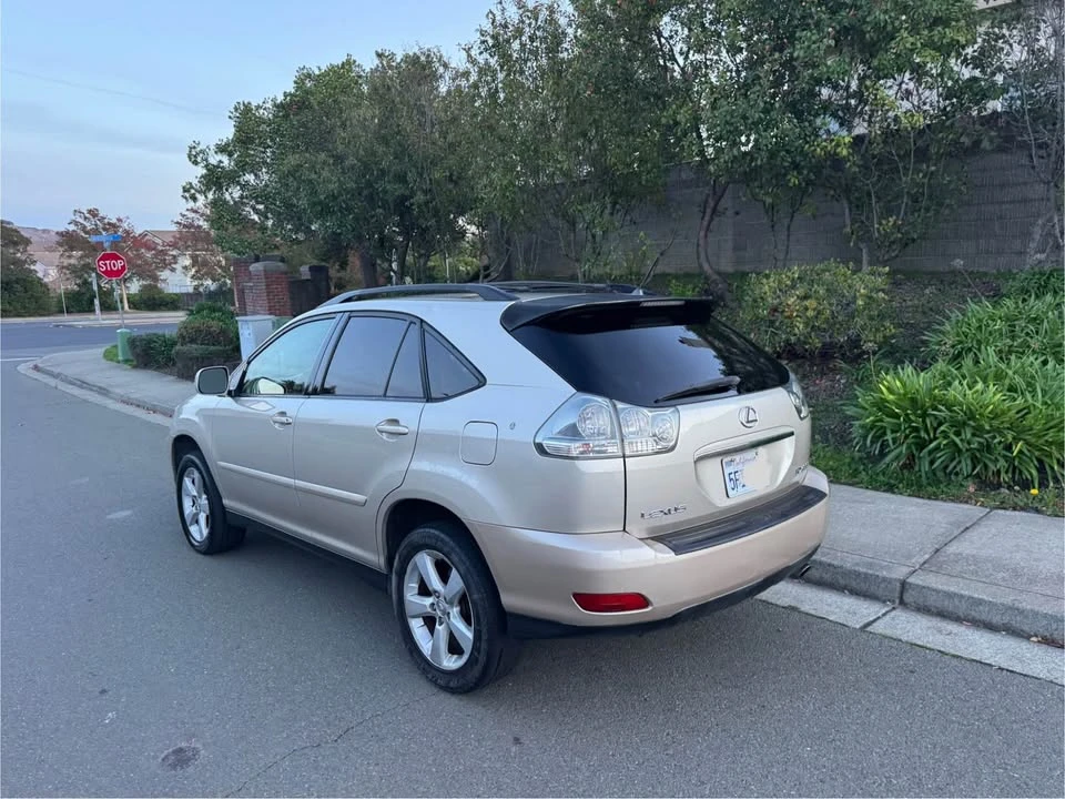 2004 Lexus RX 2nd Gen - Image 9 of 11