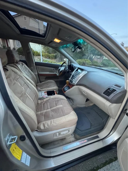 2004 Lexus RX 2nd Gen - Image 7 of 11