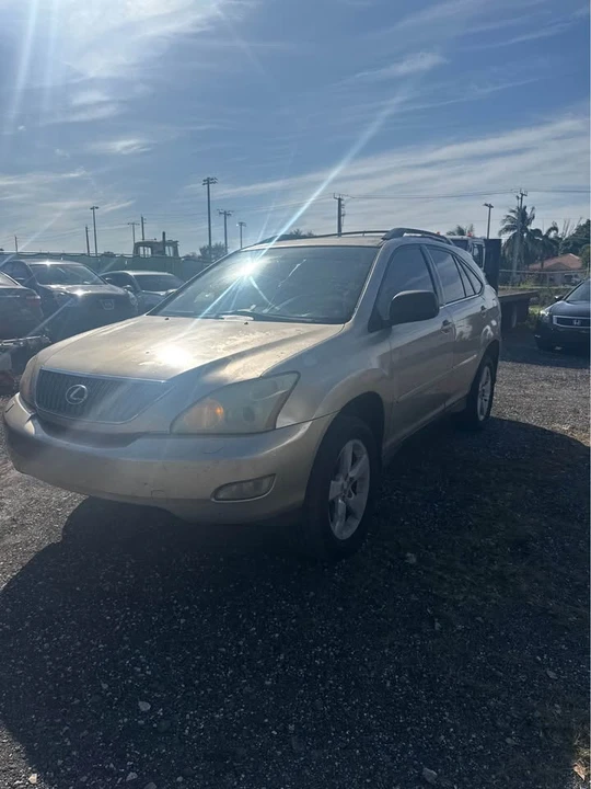 2004 Lexus RX 2nd Gen - Image 3 of 8
