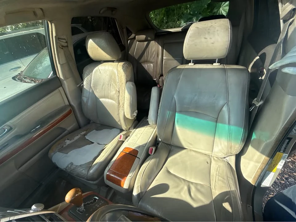 2004 Lexus RX 2nd Gen - Image 6 of 8
