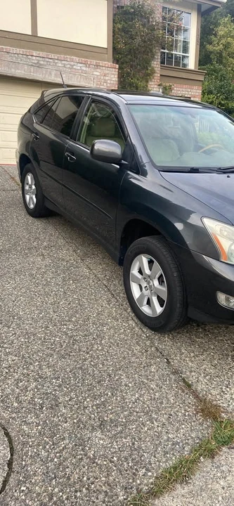 2004 Lexus RX 2nd Gen - Image 2 of 12