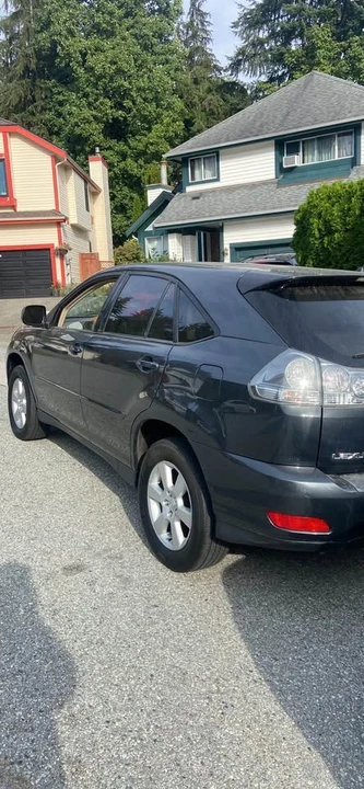2004 Lexus RX 2nd Gen - Image 4 of 12