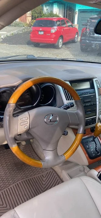 2004 Lexus RX 2nd Gen - Image 6 of 12