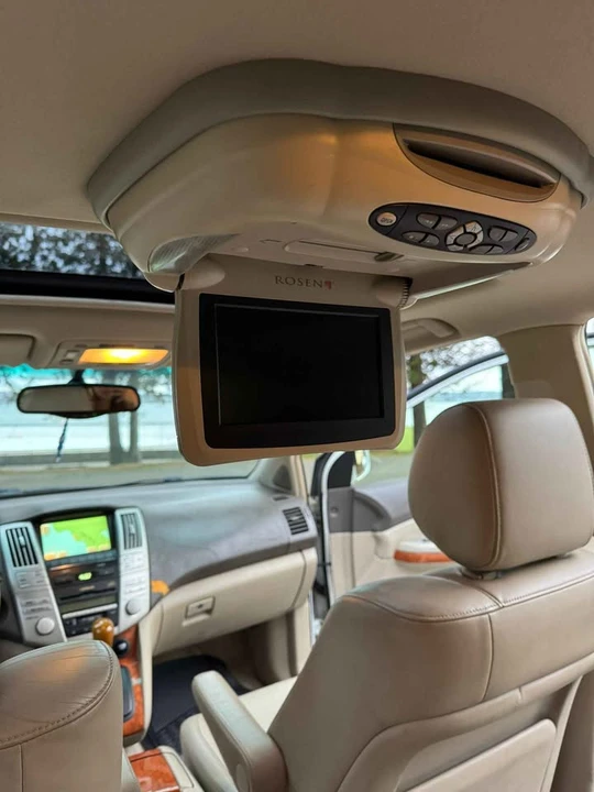 2004 Lexus RX 2nd Gen - Image 18 of 19