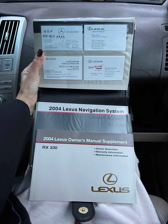2004 Lexus RX 2nd Gen - Image 16 of 19