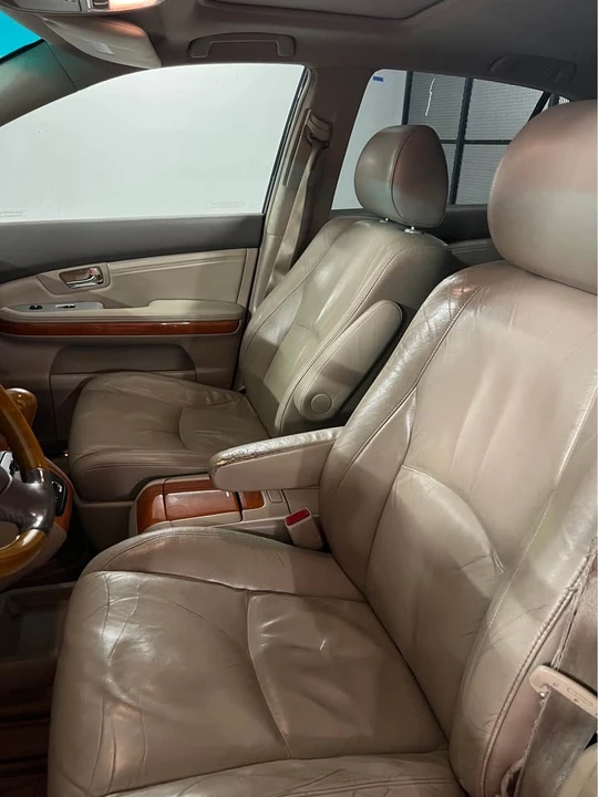 2004 Lexus RX 2nd Gen - Image 8 of 10