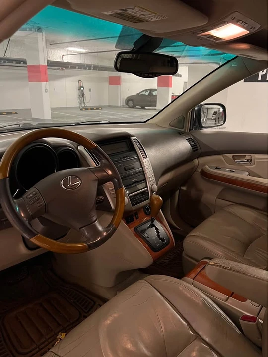 2004 Lexus RX 2nd Gen - Image 7 of 10