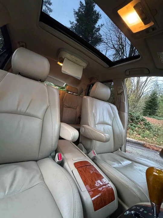 2004 Lexus RX 2nd Gen - Image 14 of 19