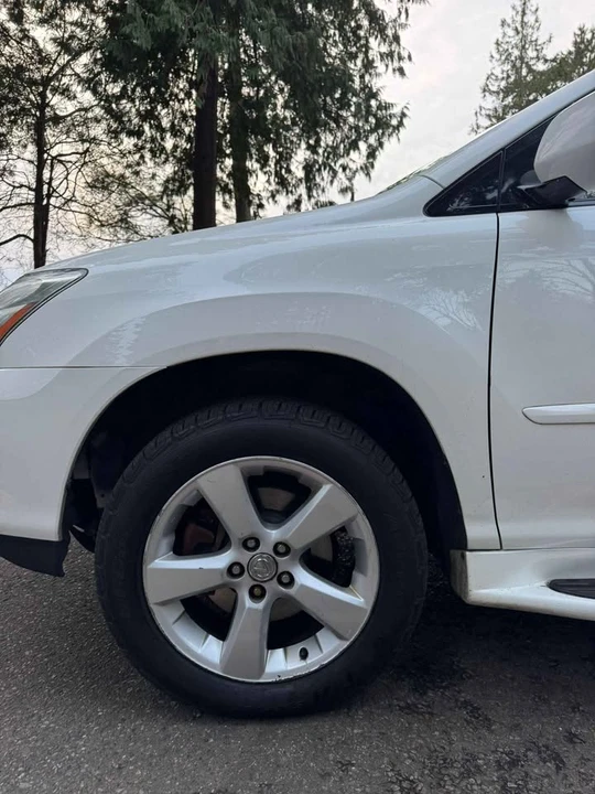 2004 Lexus RX 2nd Gen - Image 7 of 19