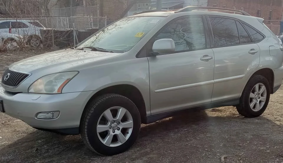2004 Lexus RX 2nd Gen - Image 2 of 11
