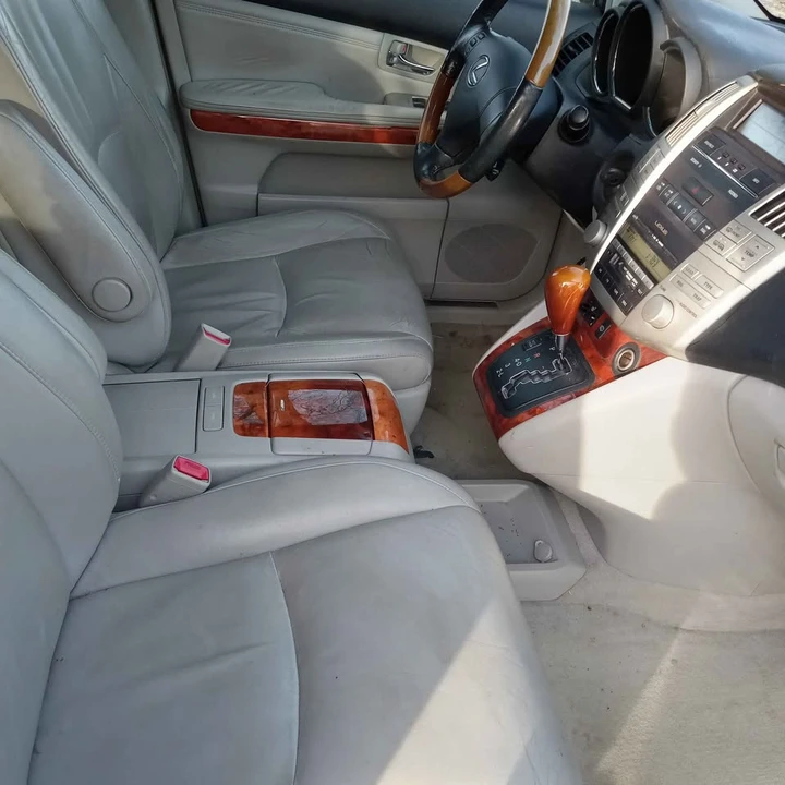 2004 Lexus RX 2nd Gen - Image 11 of 11