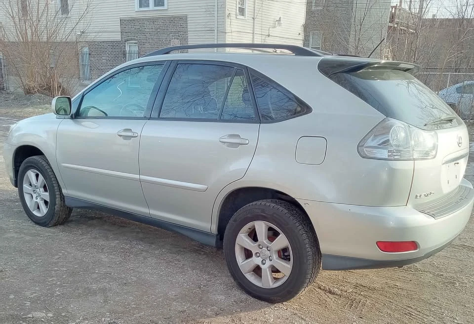 2004 Lexus RX 2nd Gen - Image 6 of 11