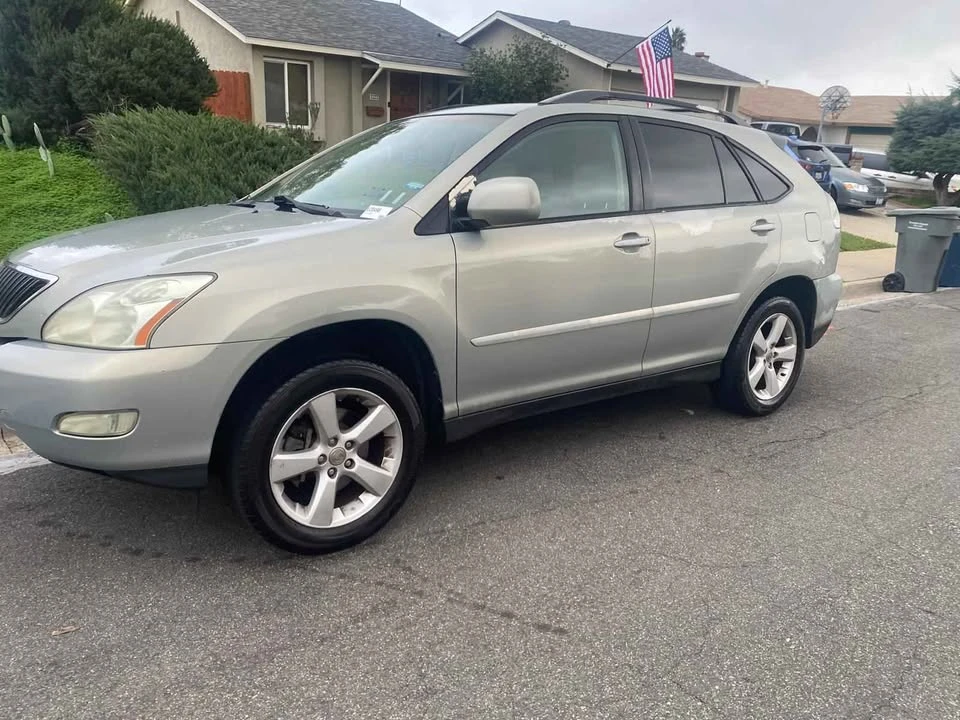 2004 Lexus RX 2nd Gen - Image 6 of 15