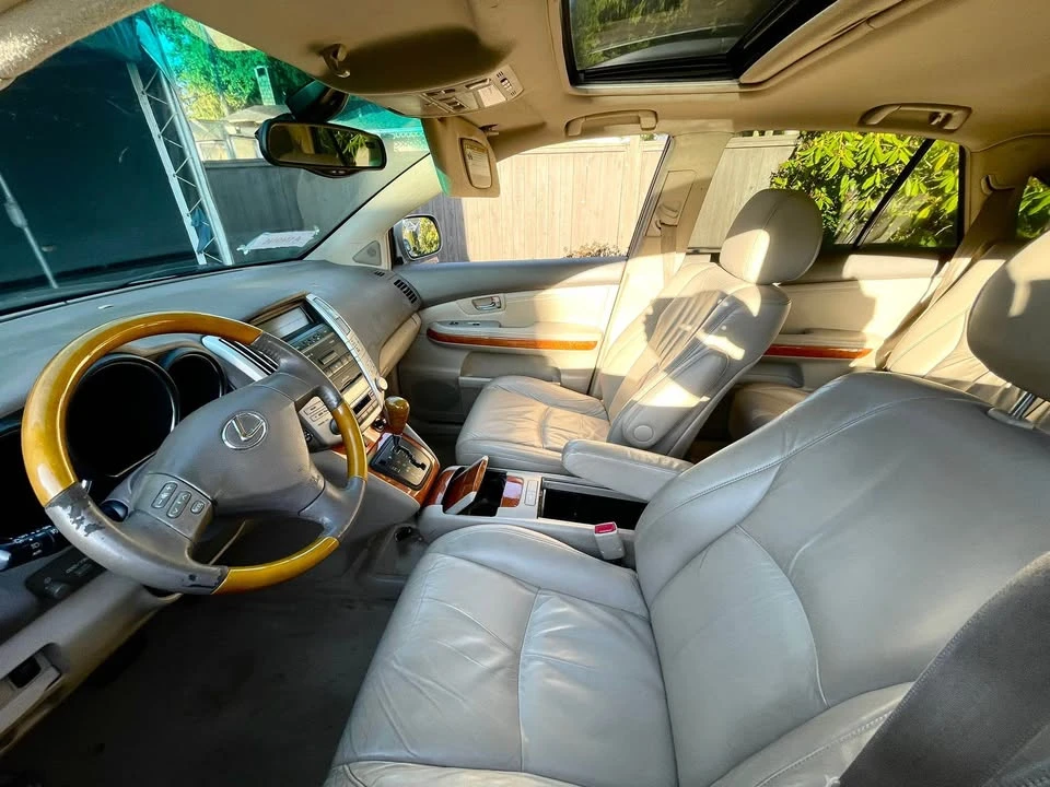 2004 Lexus RX 2nd Gen - Image 4 of 4