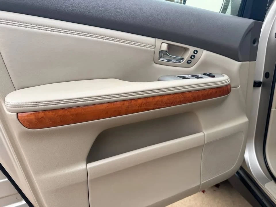 2004 Lexus RX 2nd Gen - Image 20 of 20