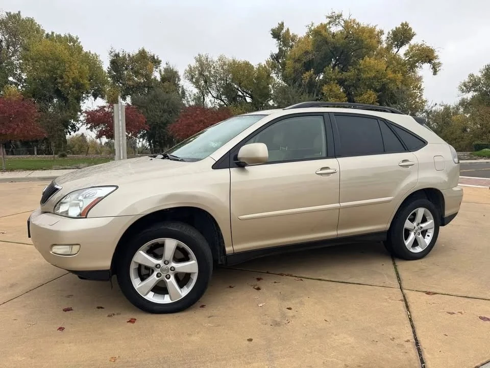 2004 Lexus RX 2nd Gen - Image 2 of 20