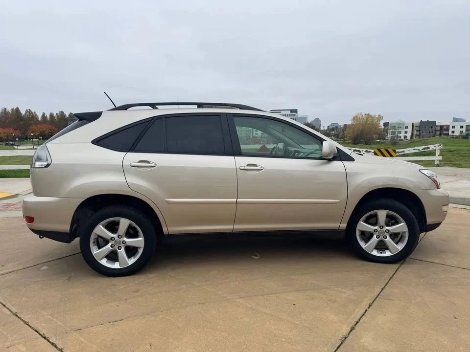 2004 Lexus RX 2nd Gen - Image 9 of 20