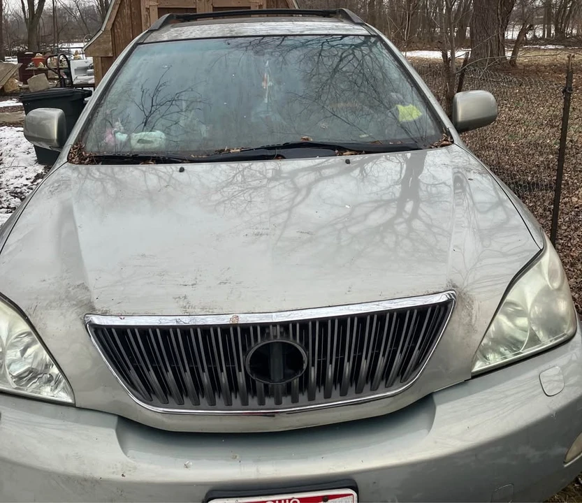 2004 Lexus RX 2nd Gen - Image 3 of 3