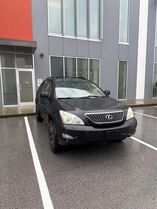 2004 Lexus RX 2nd Gen - Image 4 of 12