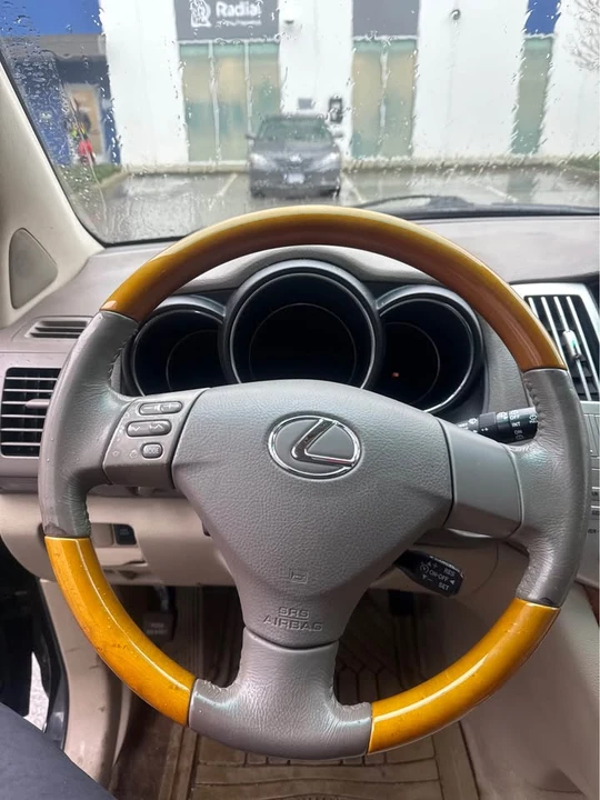 2004 Lexus RX 2nd Gen - Image 10 of 12