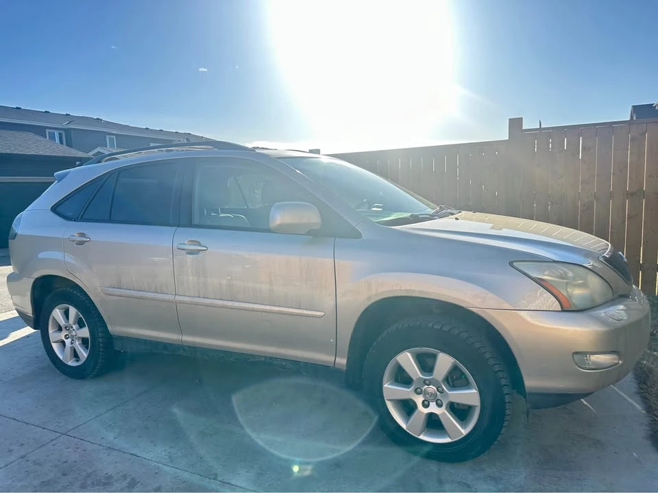 2004 Lexus RX 2nd Gen - Image 2 of 8