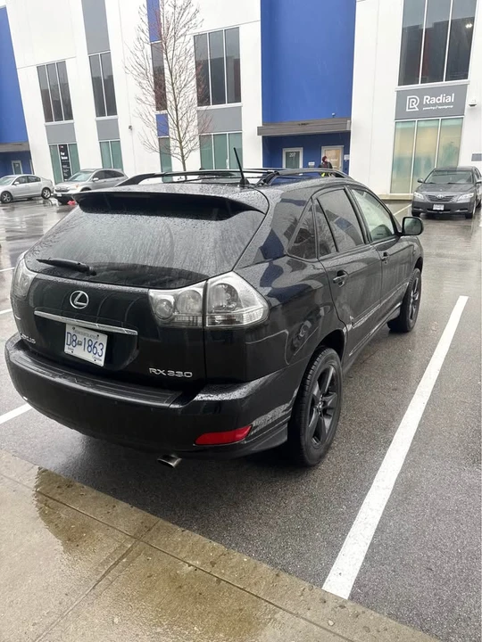 2004 Lexus RX 2nd Gen - Image 3 of 12