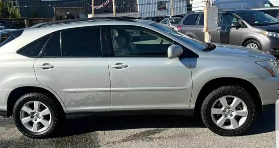 2004 Lexus RX 2nd Gen - Image 6 of 18