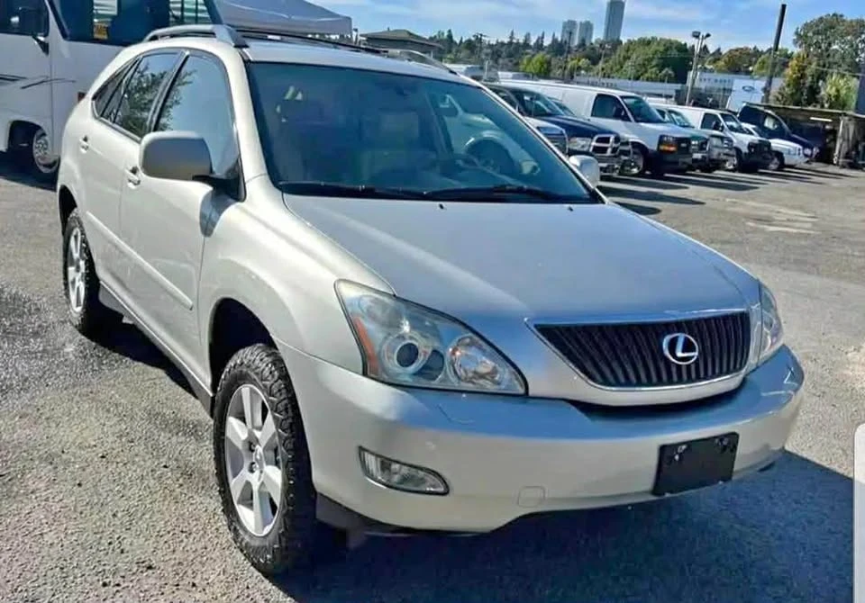 2004 Lexus RX 2nd Gen - Image 2 of 18
