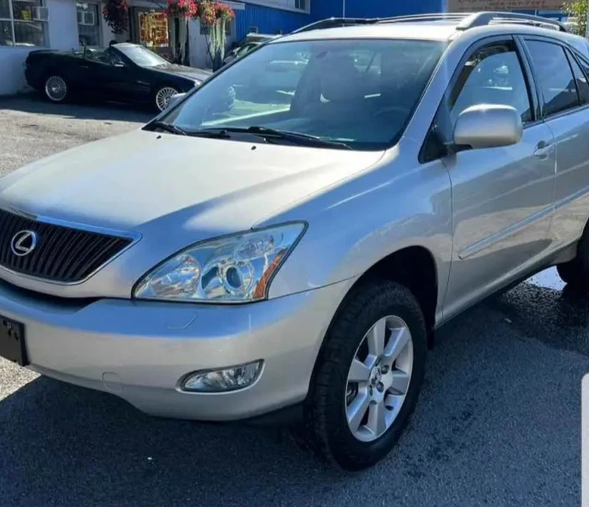 2004 Lexus RX 2nd Gen - Image 3 of 18