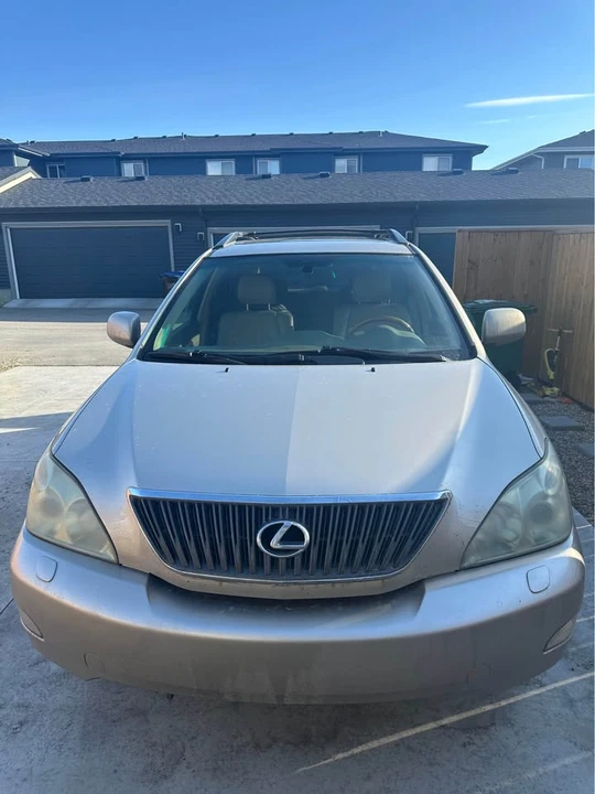 2004 Lexus RX 2nd Gen - Image 4 of 8