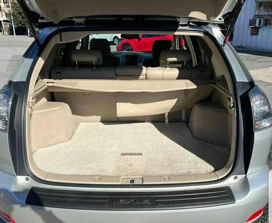 2004 Lexus RX 2nd Gen - Image 17 of 18