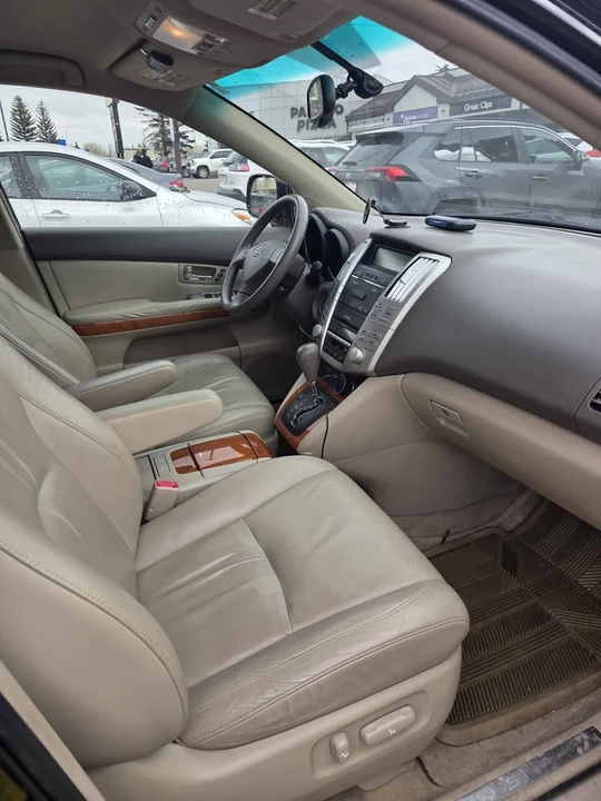 2004 Lexus RX 2nd Gen - Image 6 of 8